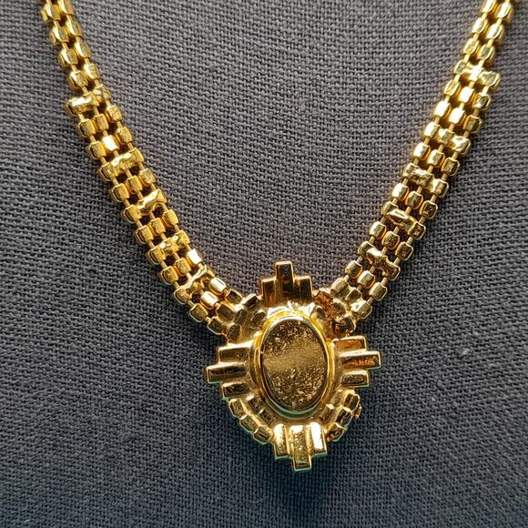 Vintage Clear Large Rhinestone Necklace, Gold Tone, 18 Inches - Picture 5 of 8